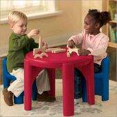 Mesa Com 2 Cadeiras - Little Tikes